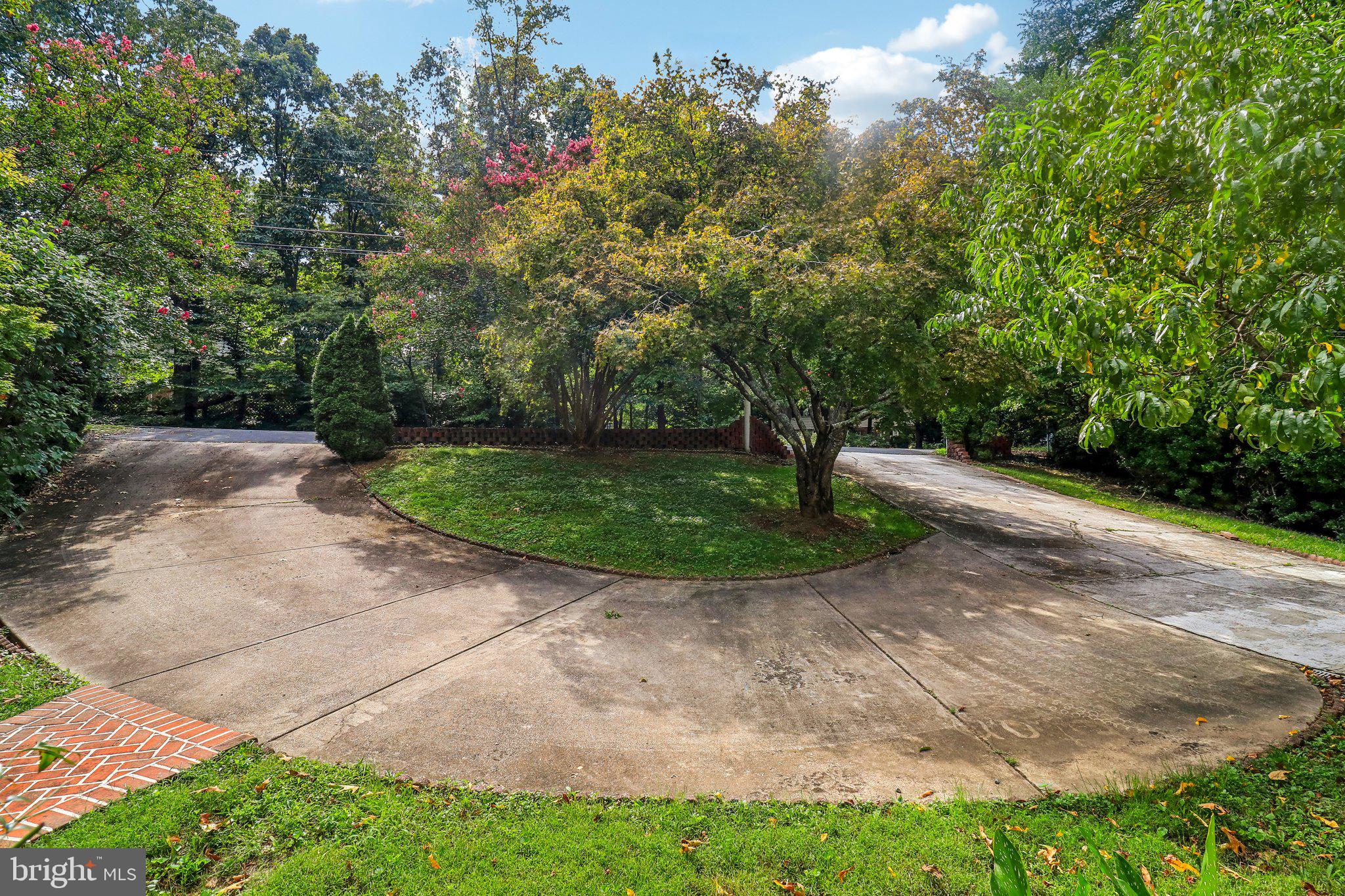 Real estate listing preview #3