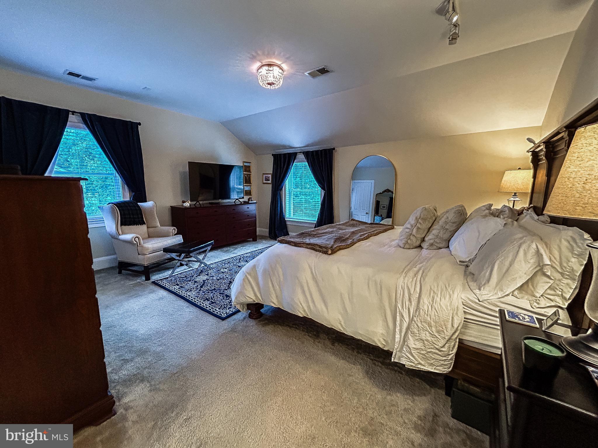 Real estate listing preview #24