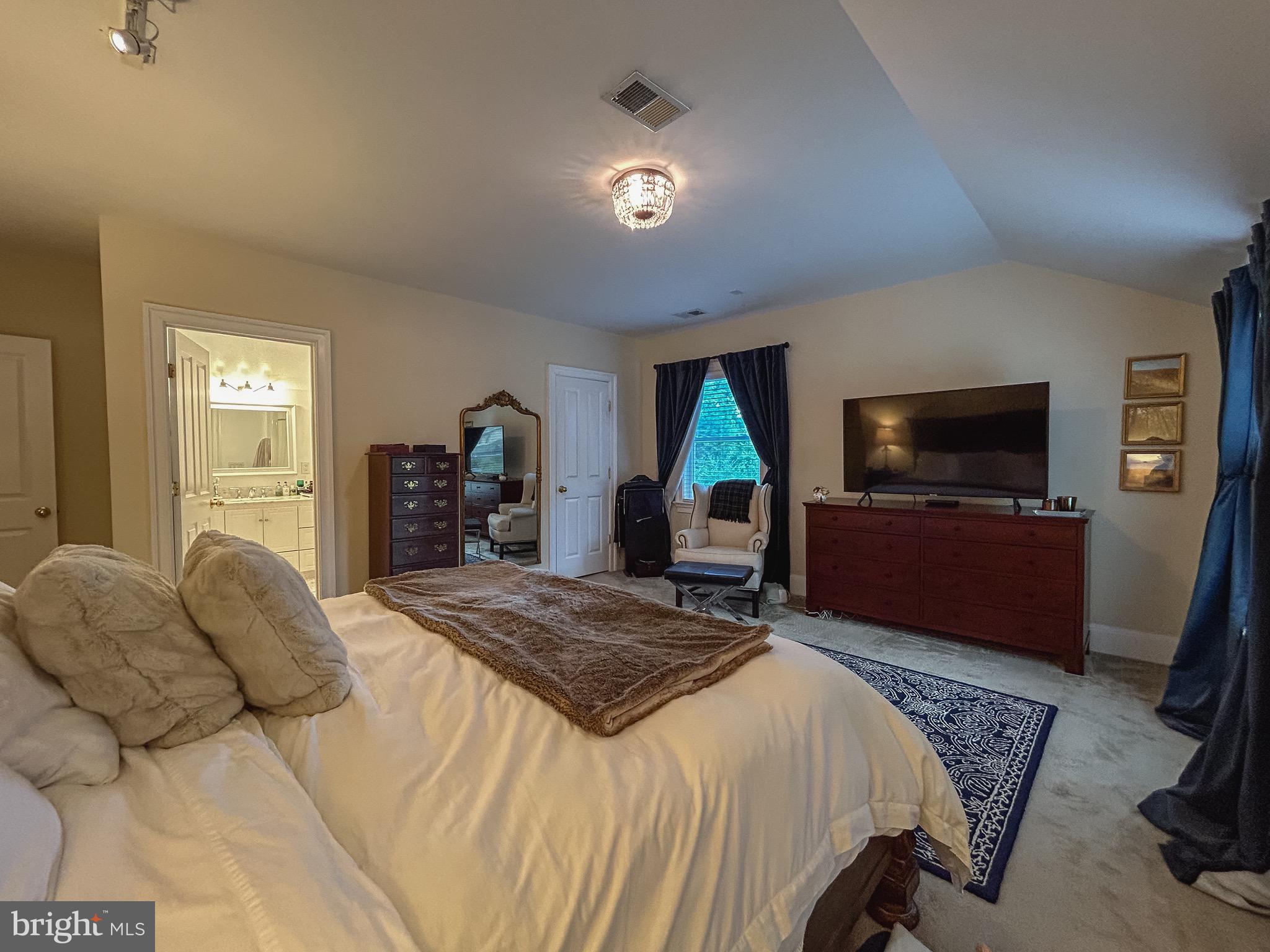 Real estate listing preview #26