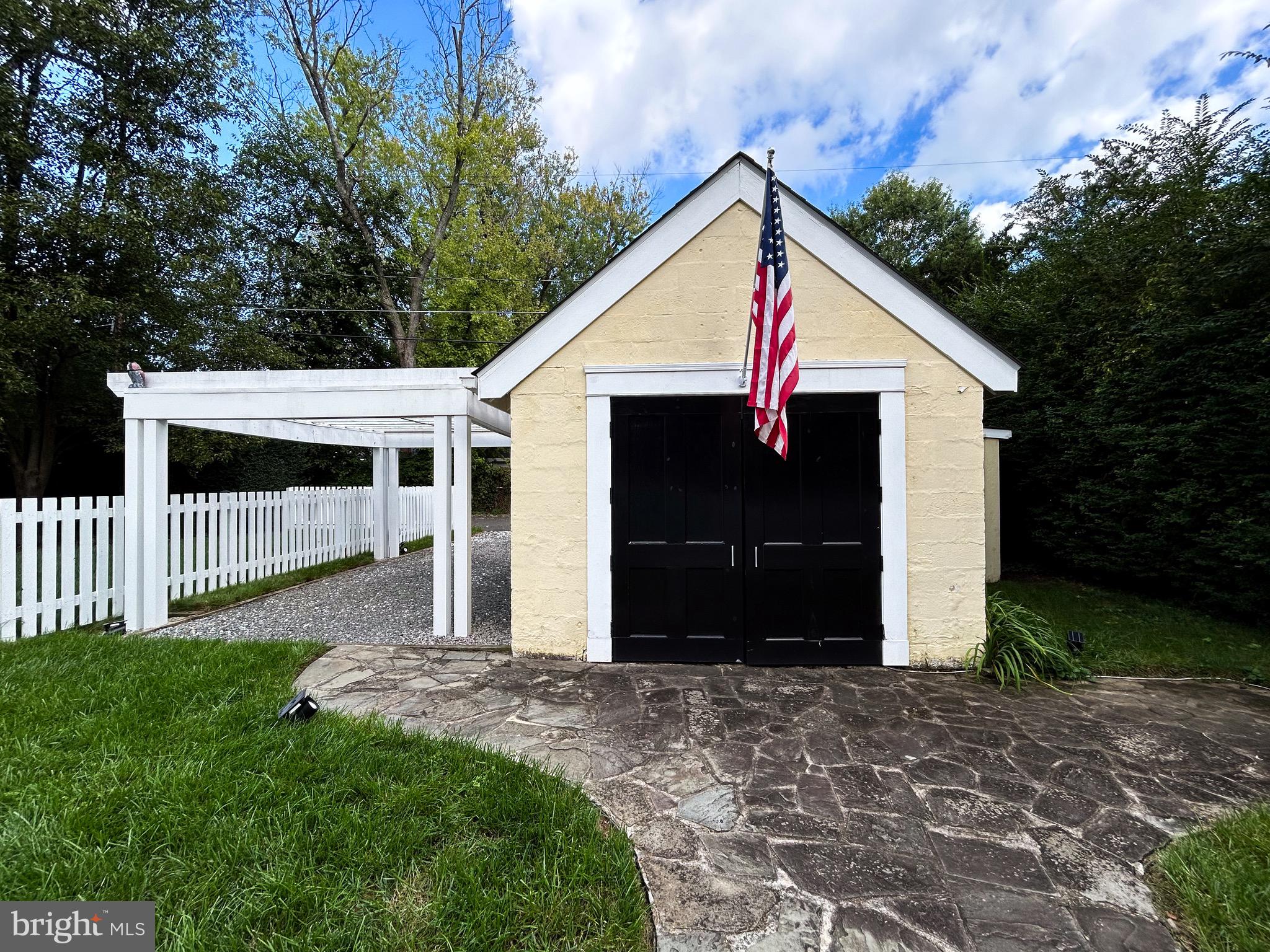 Real estate listing preview #30