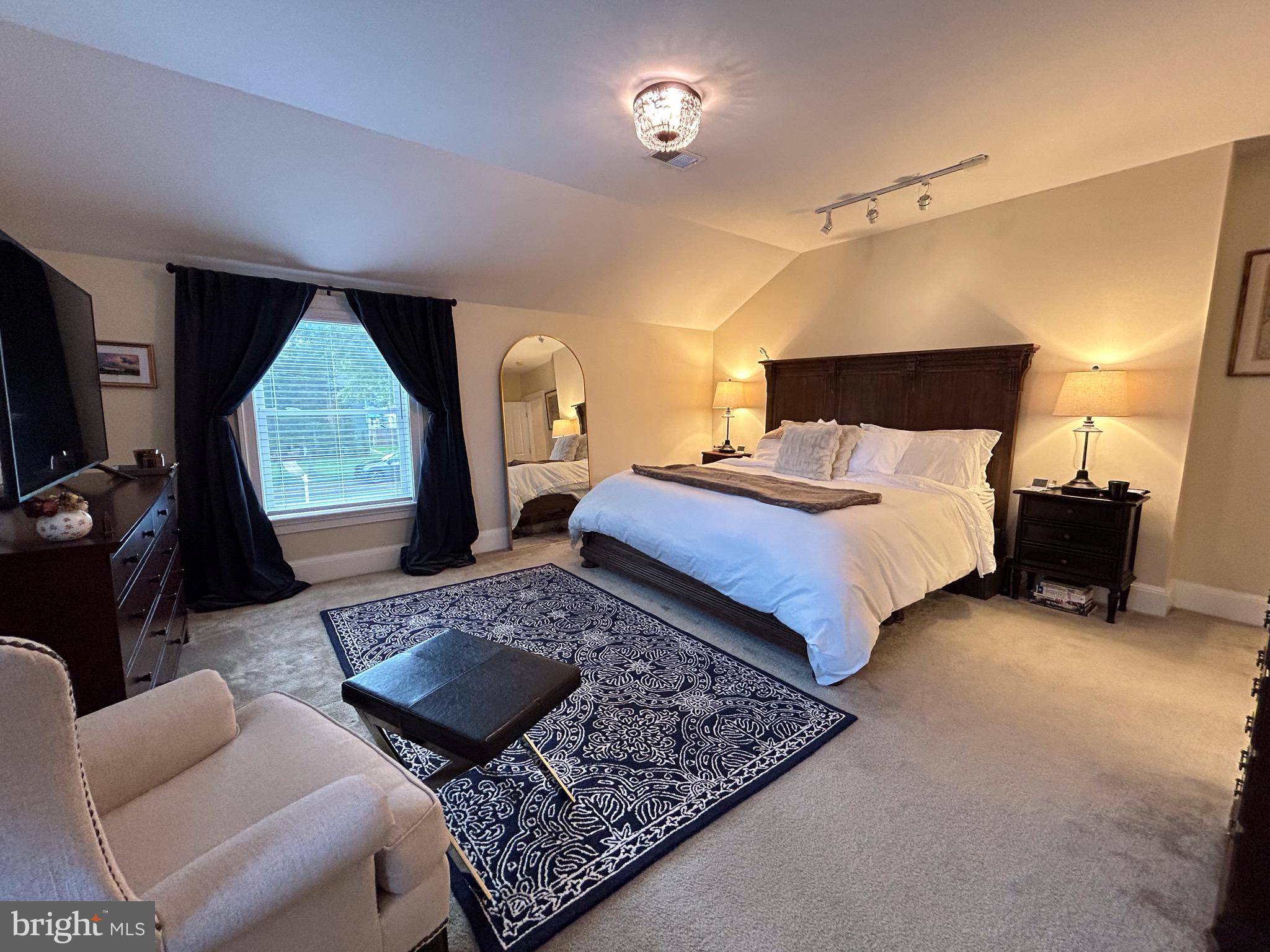 Real estate listing preview #22