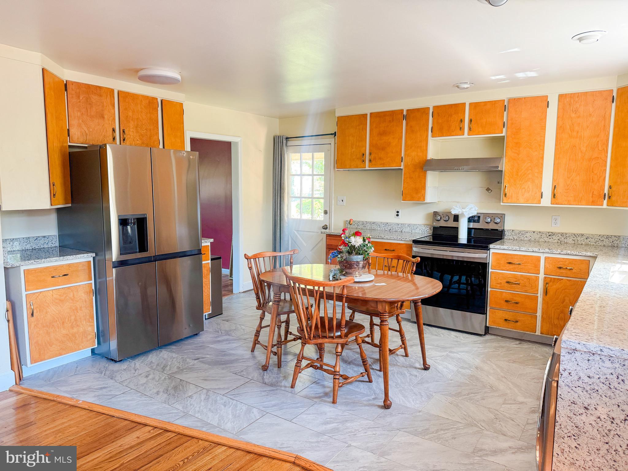 Real estate listing preview #5