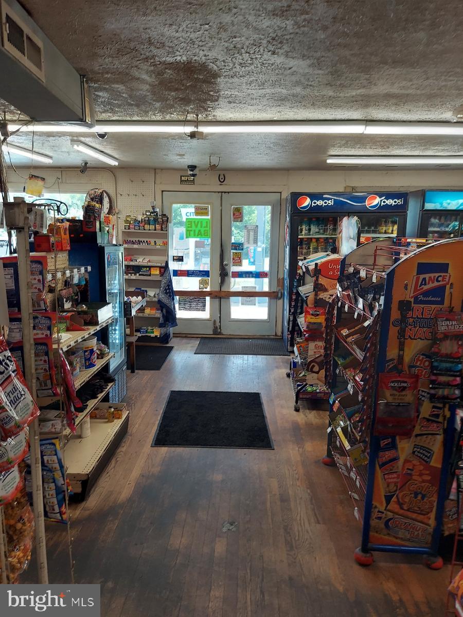 Real estate listing preview #3