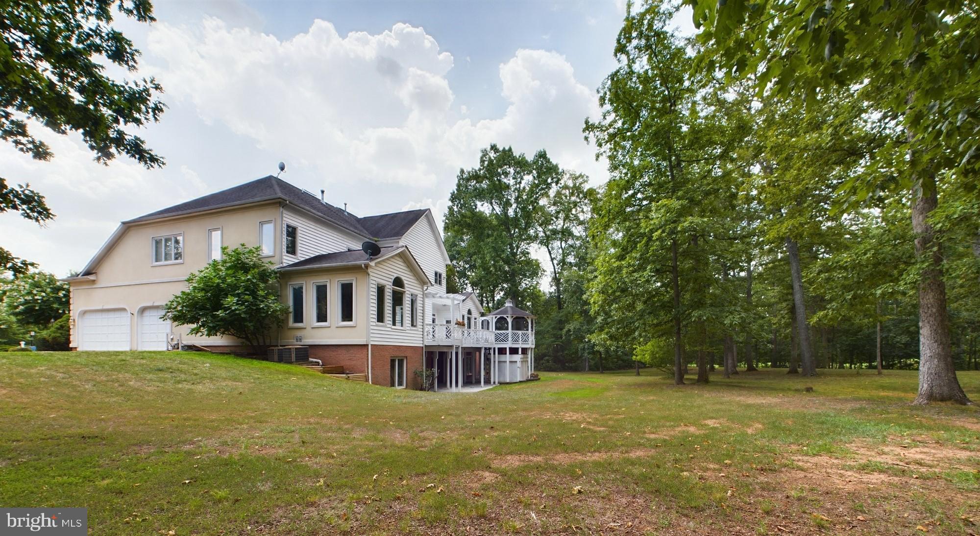 Real estate listing preview #11