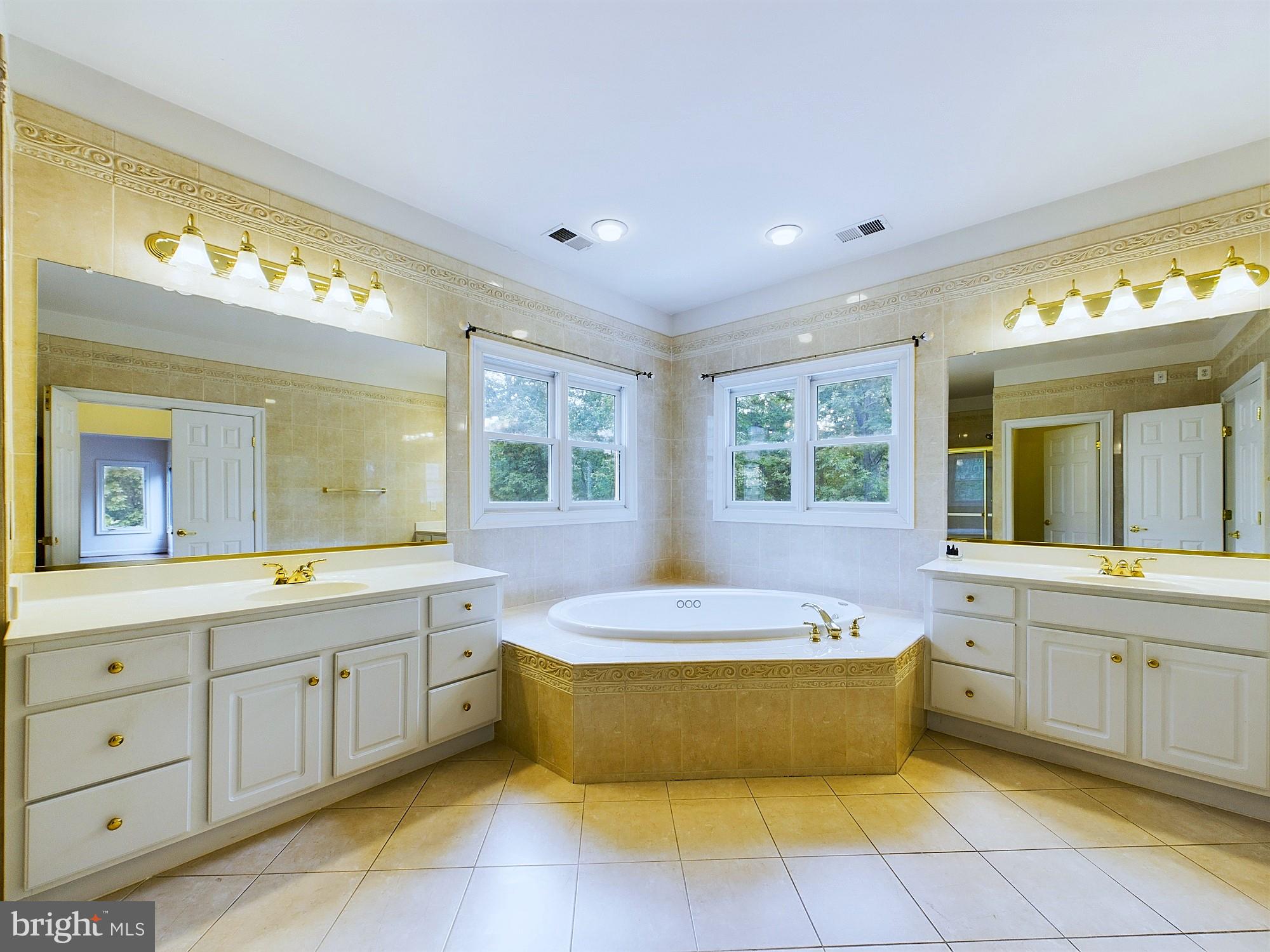 Real estate listing preview #52