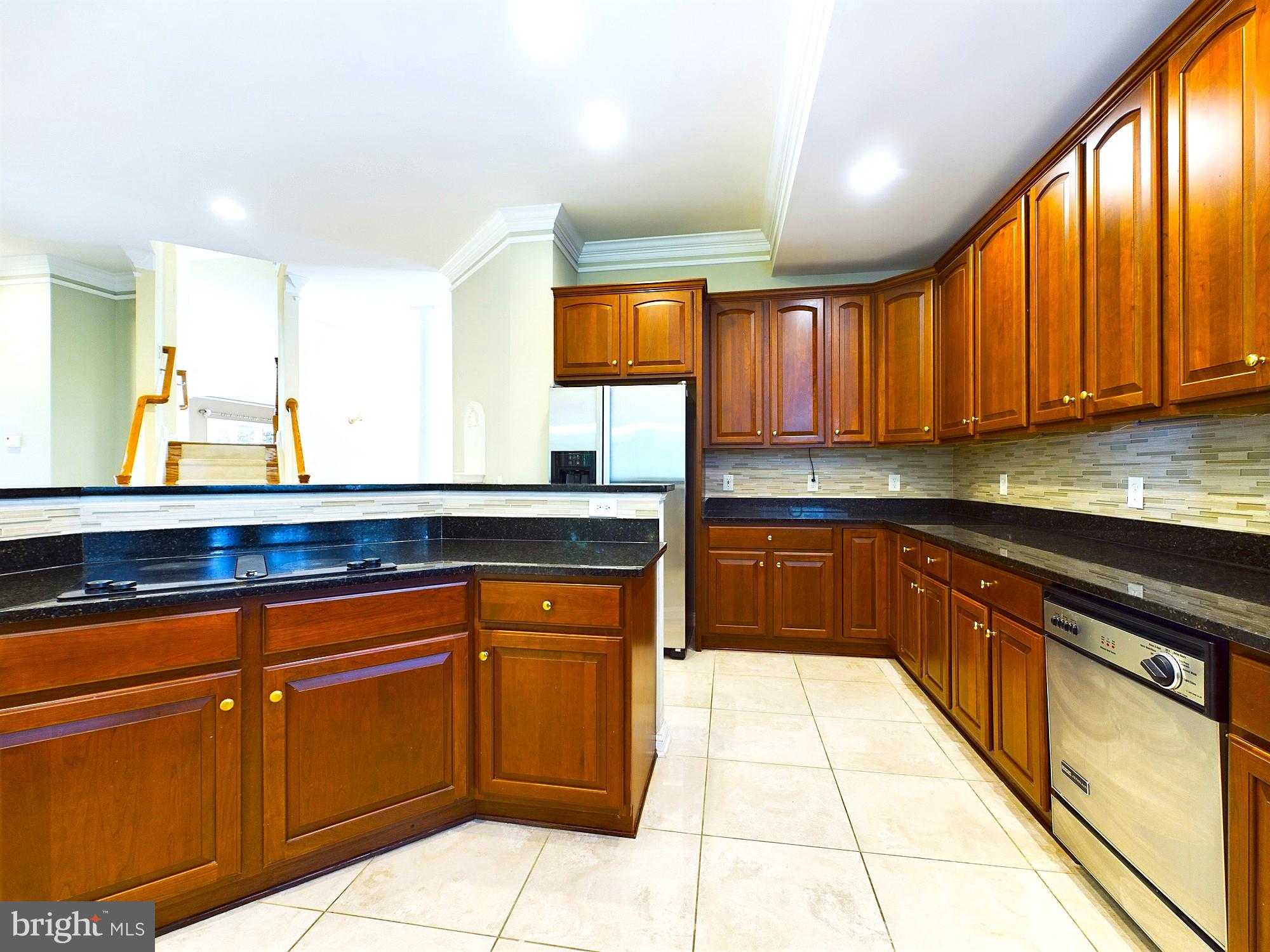 Real estate listing preview #38