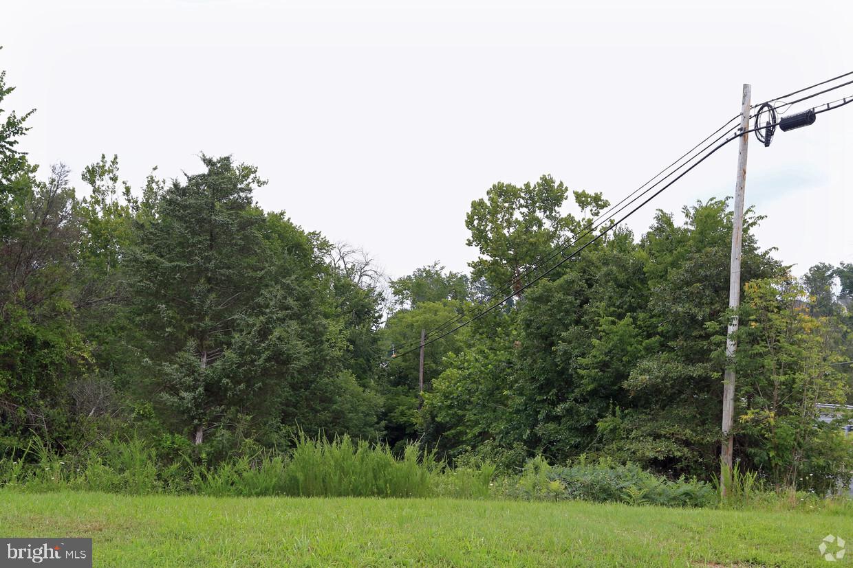 Real estate listing preview #3