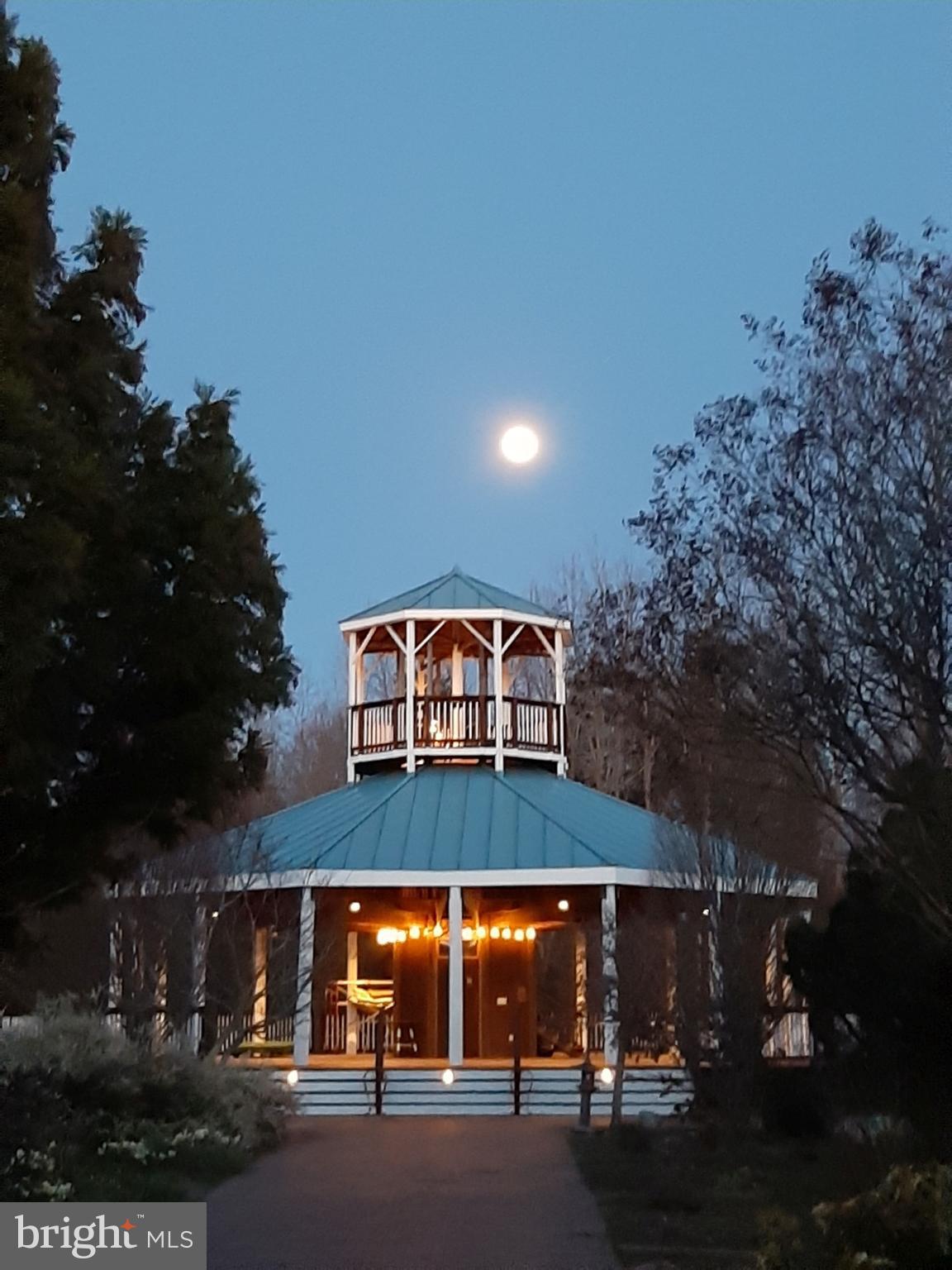 Real estate listing preview #4