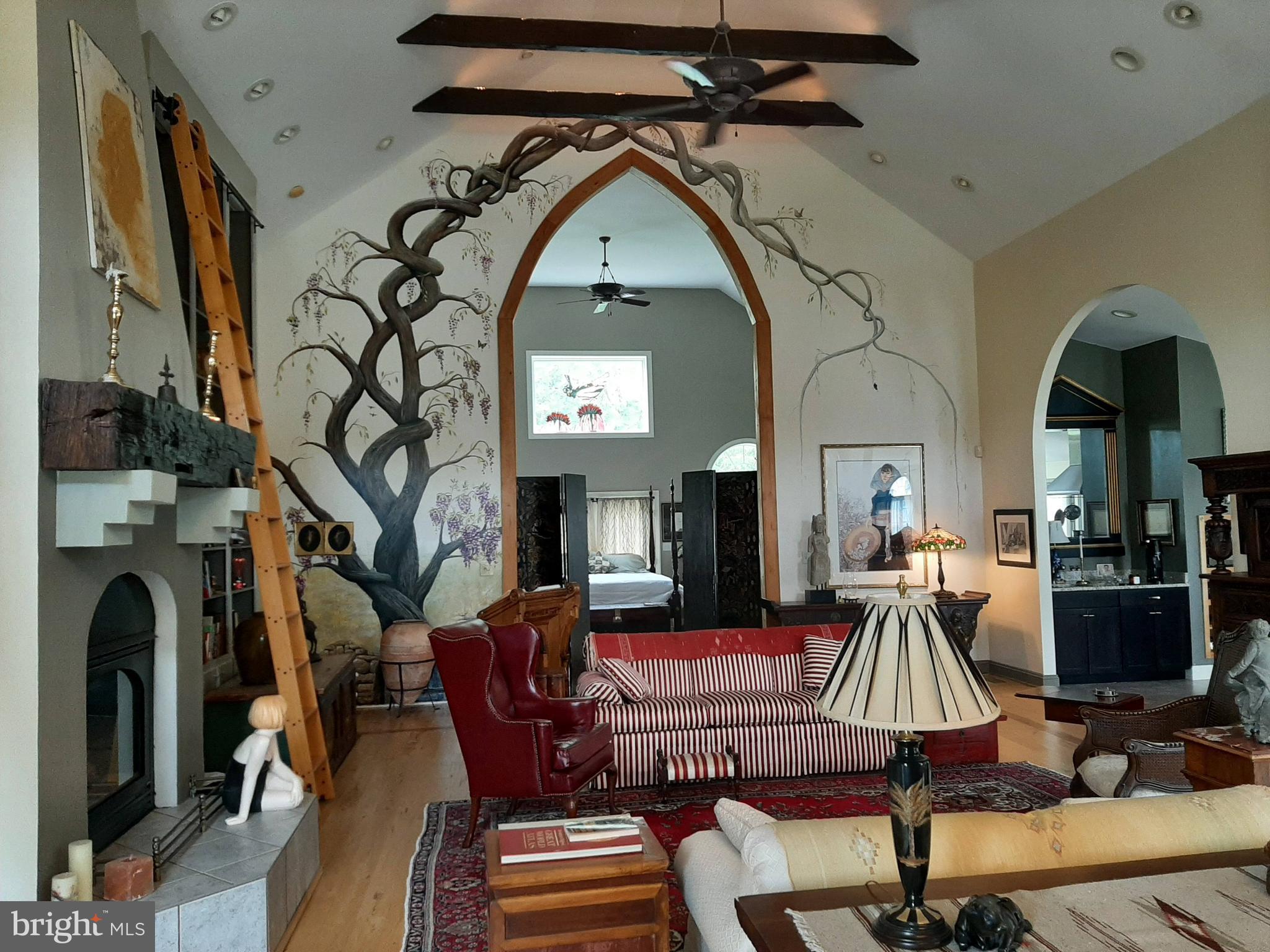 Real estate listing preview #16