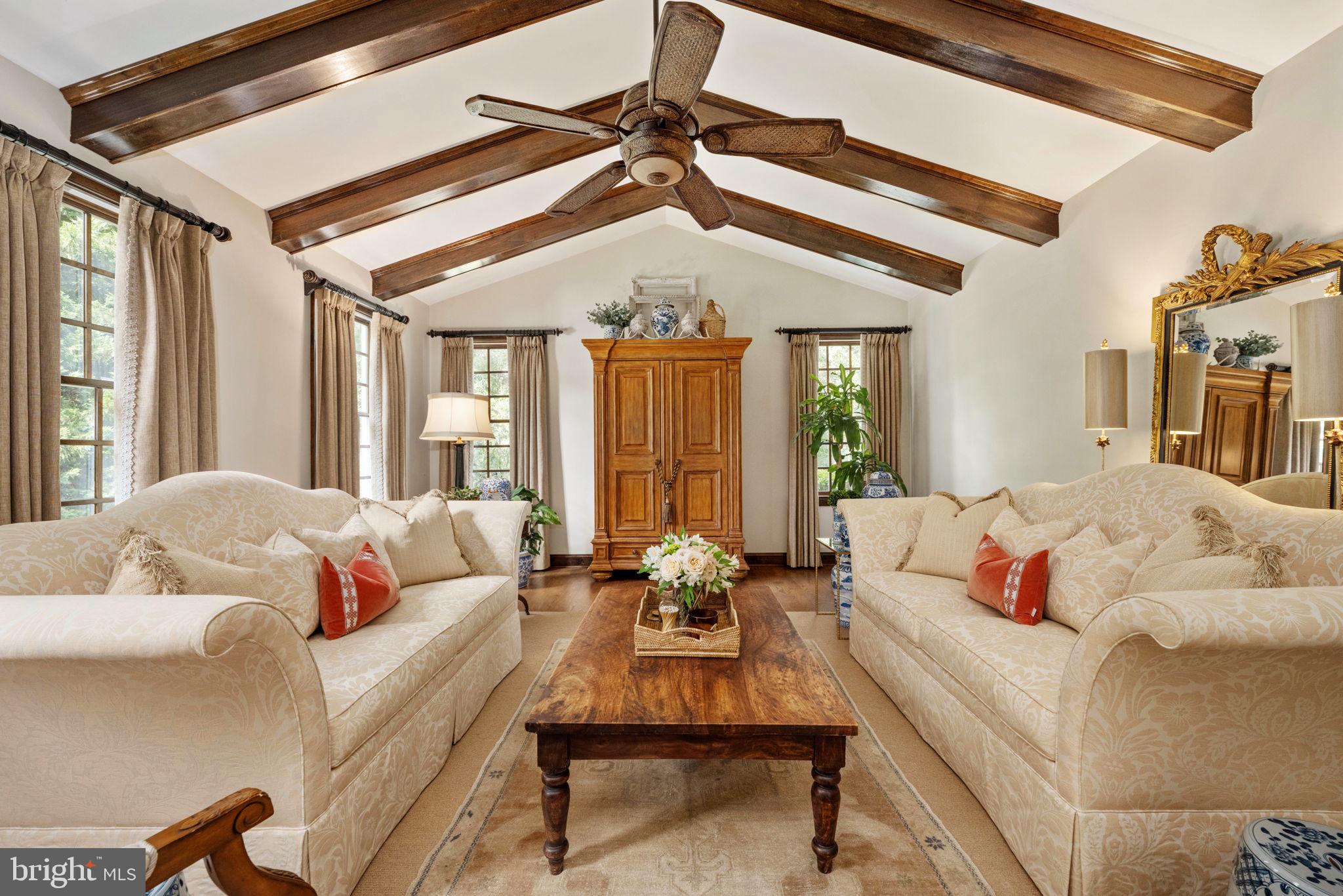 Real estate listing preview #12