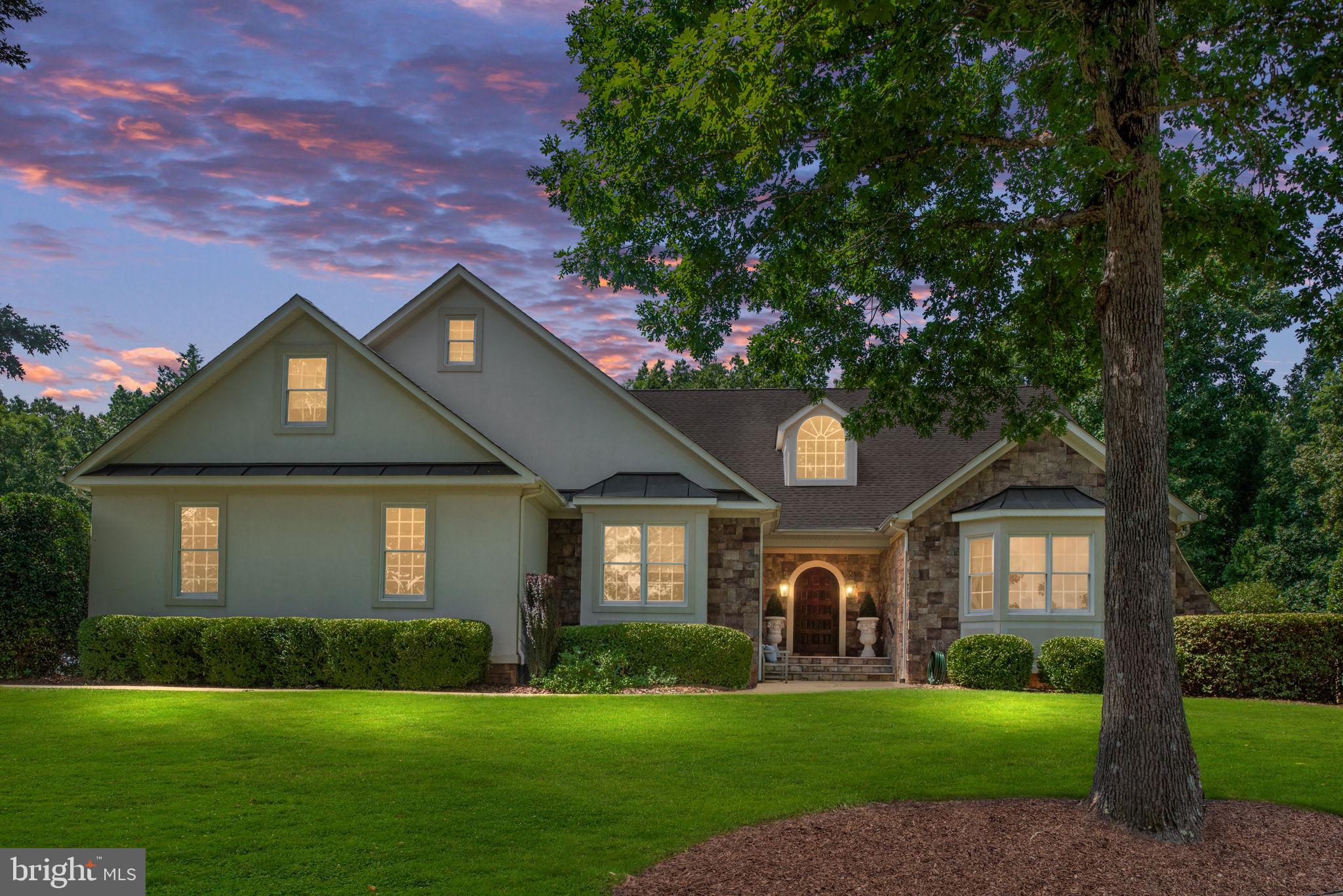 Real estate listing preview #2