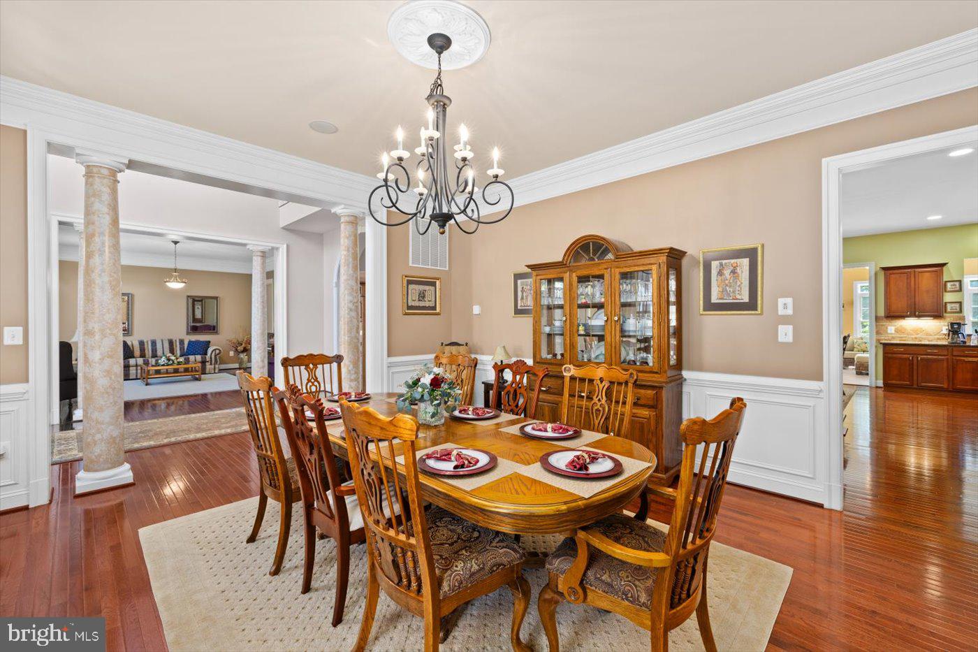 Real estate listing preview #14