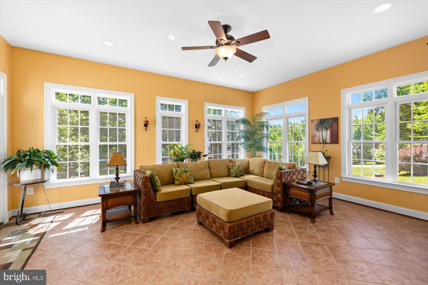 Real estate listing preview #32