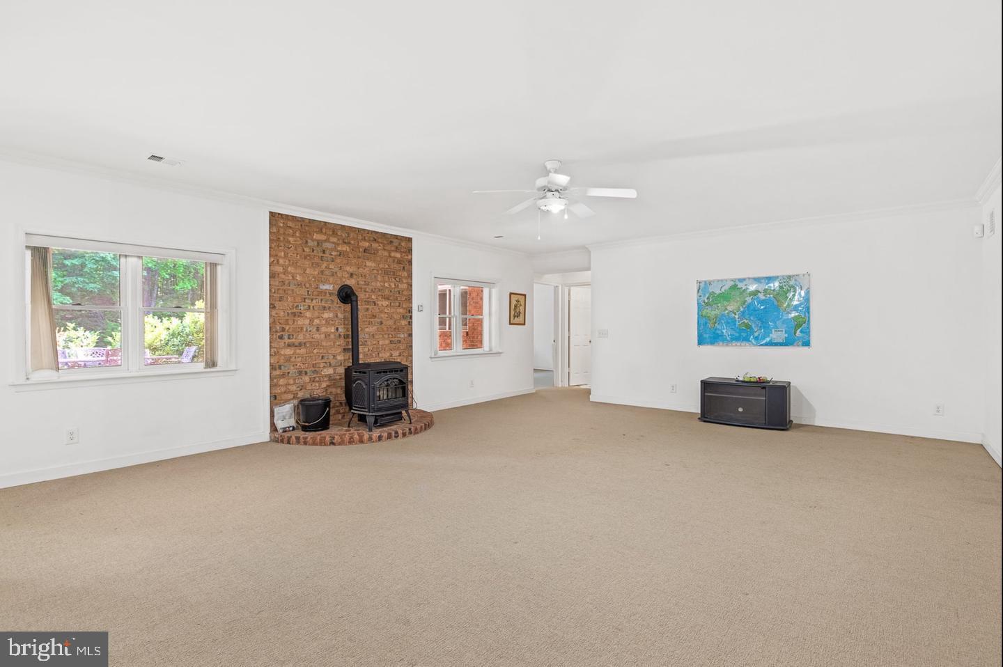 Real estate listing preview #12