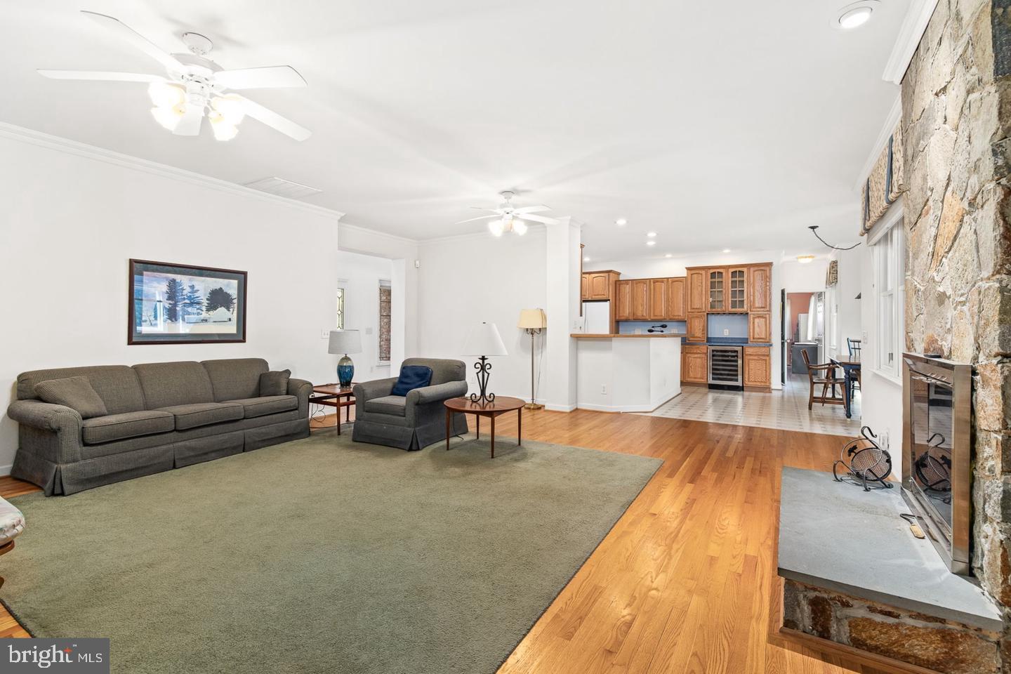 Real estate listing preview #17