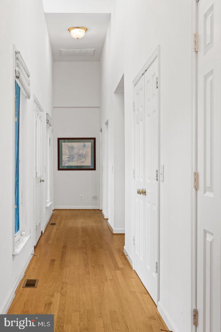 Real estate listing preview #35