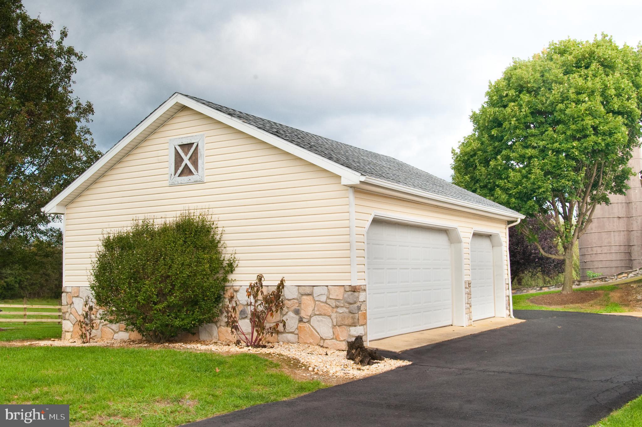 Real estate listing preview #64