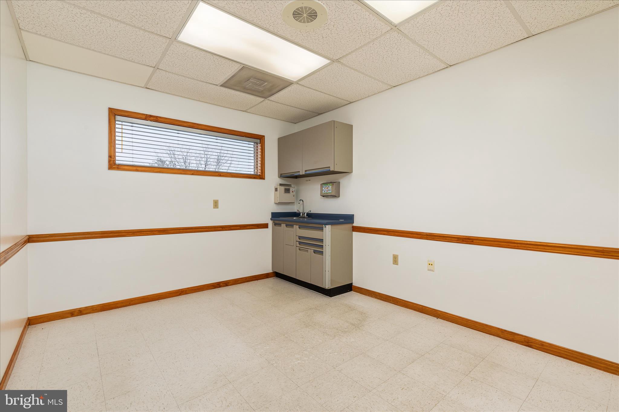 Real estate listing preview #11