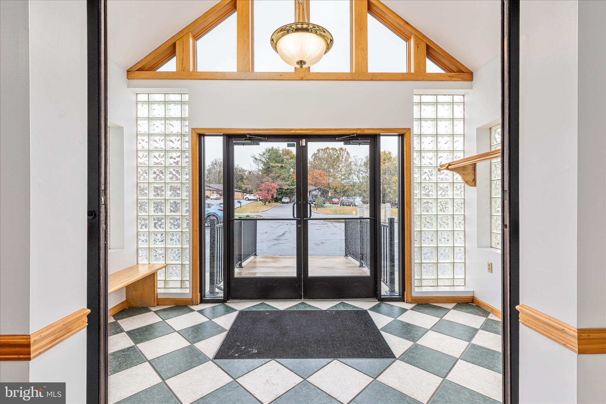 Real estate listing preview #4