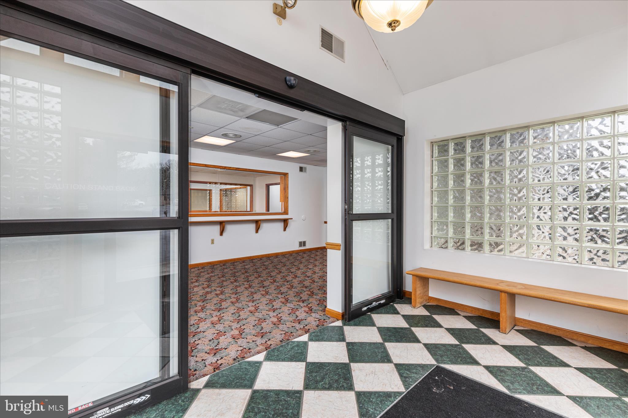 Real estate listing preview #3