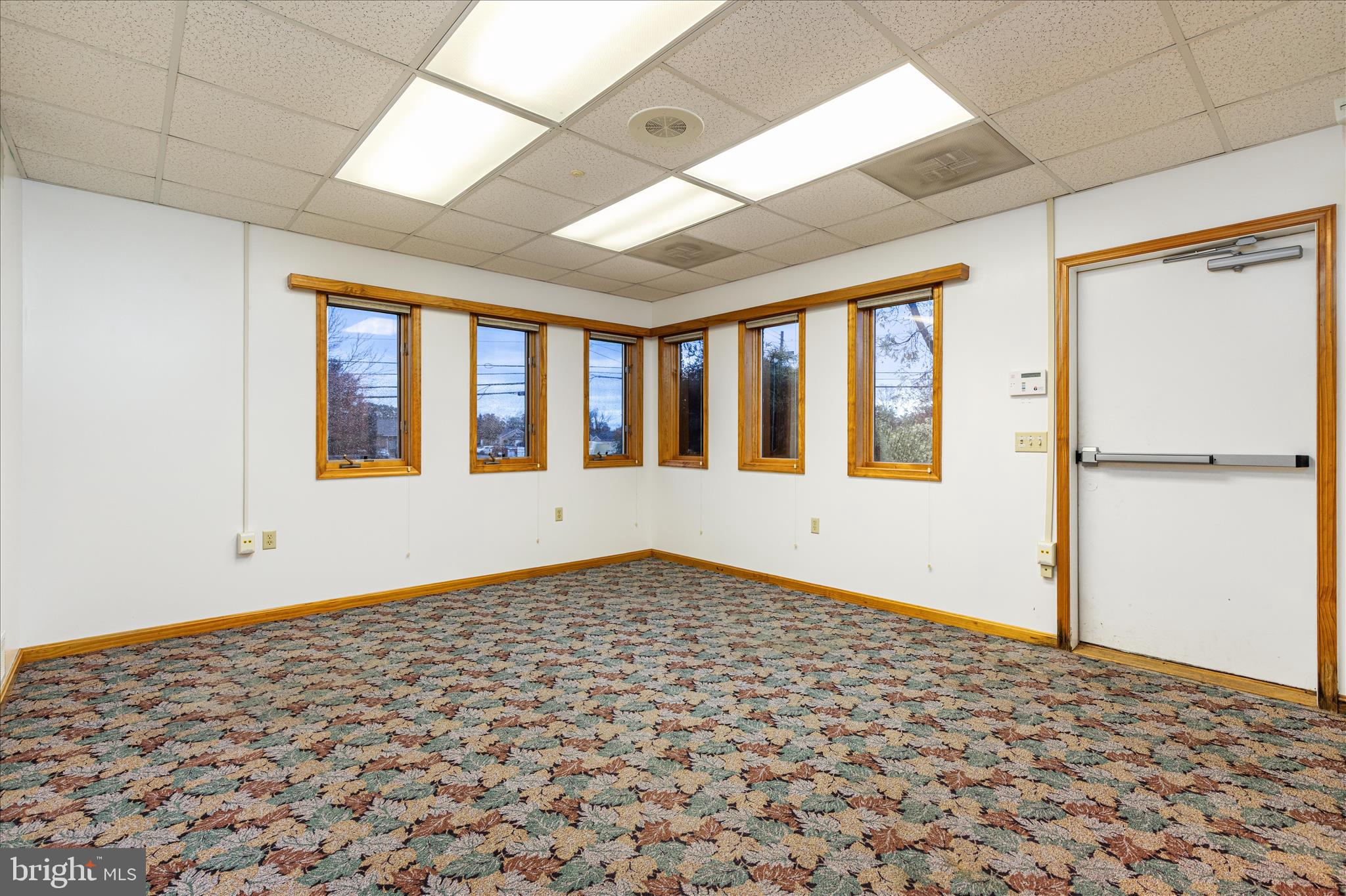 Real estate listing preview #8